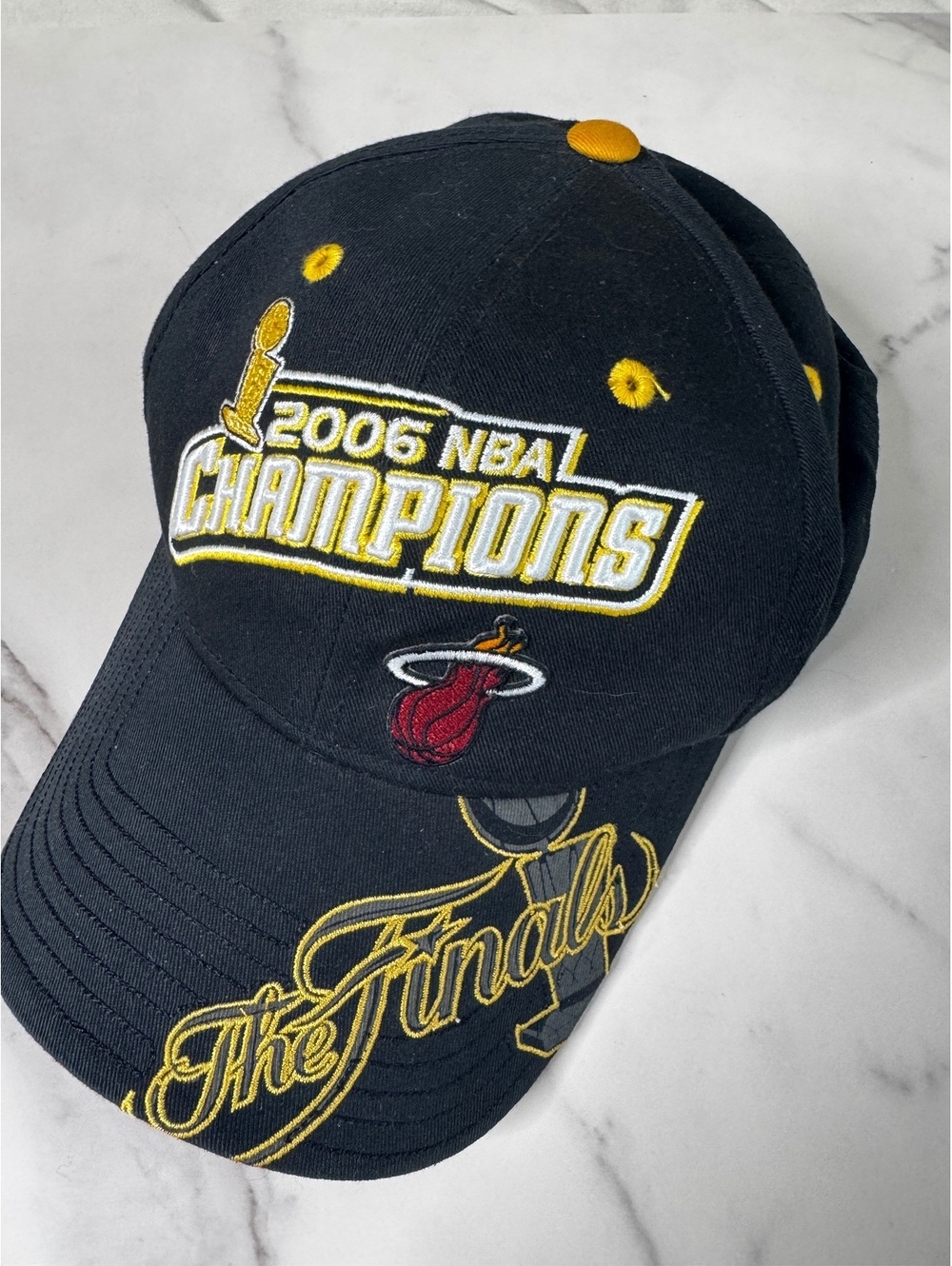 Reebok Miami Heat 2006 NBA Finals Champions Adjustable Black Hat Cap New